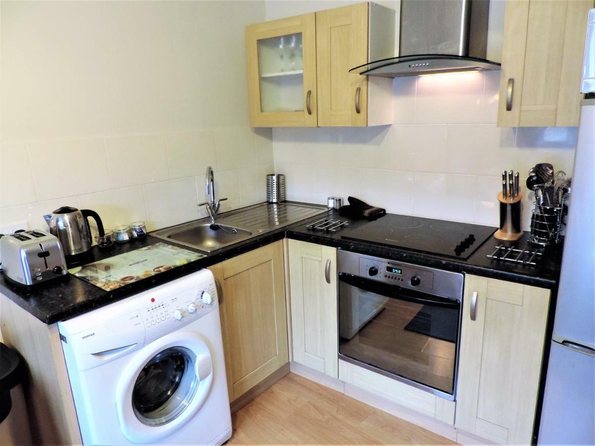 1 Bed Bagshot Pennyhill Accommodation Esterno foto