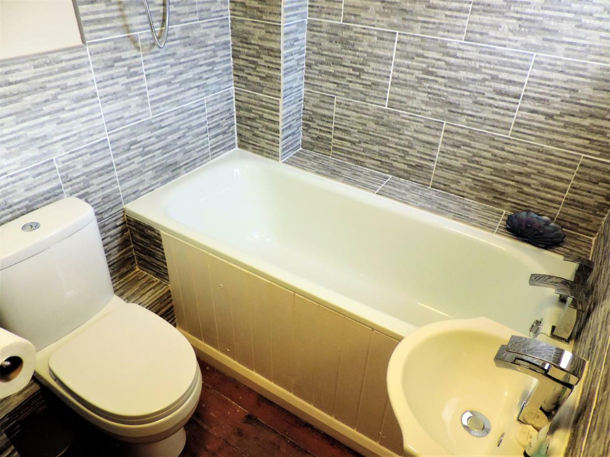 1 Bed Bagshot Pennyhill Accommodation Esterno foto
