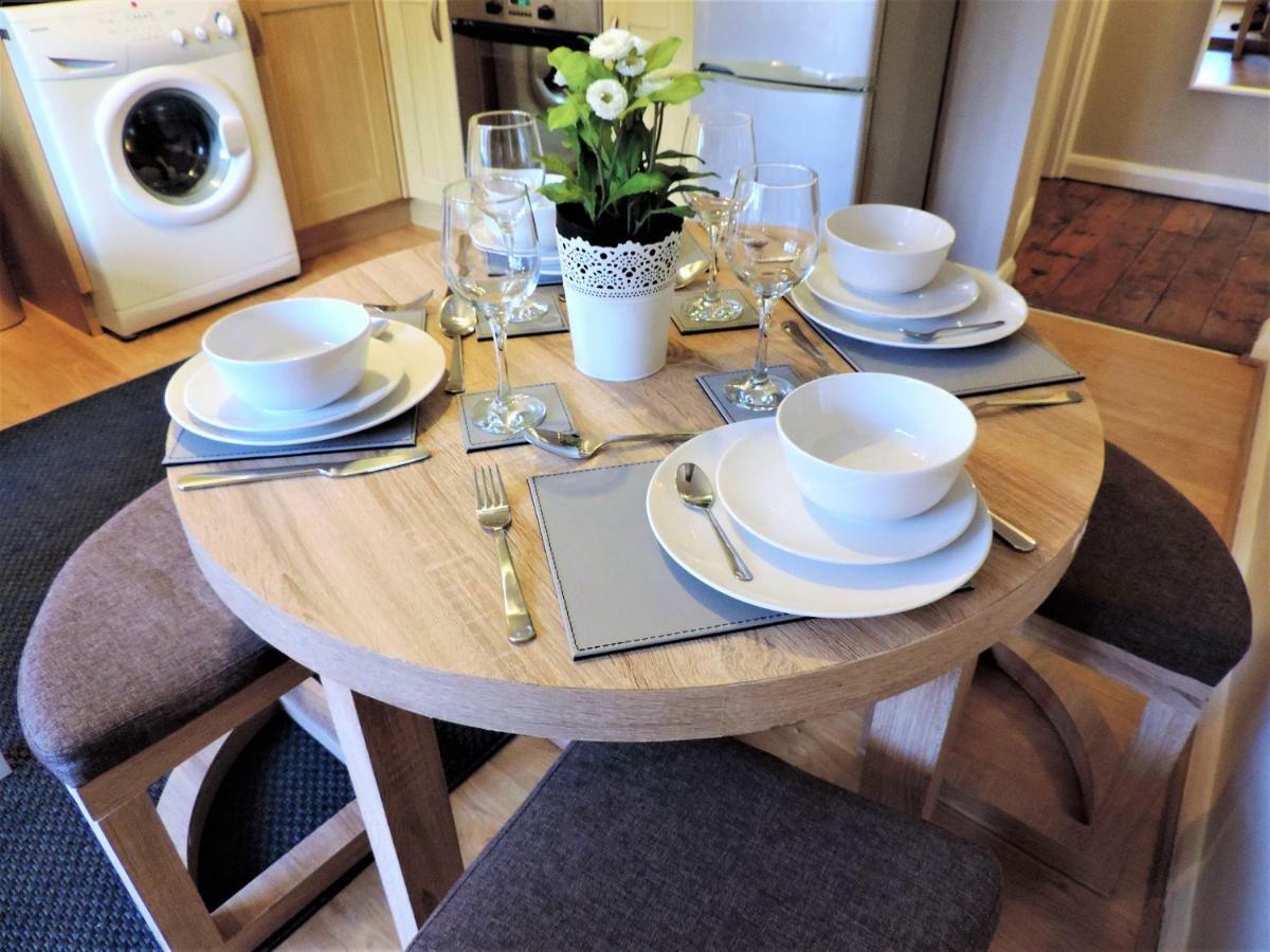 1 Bed Bagshot Pennyhill Accommodation Esterno foto